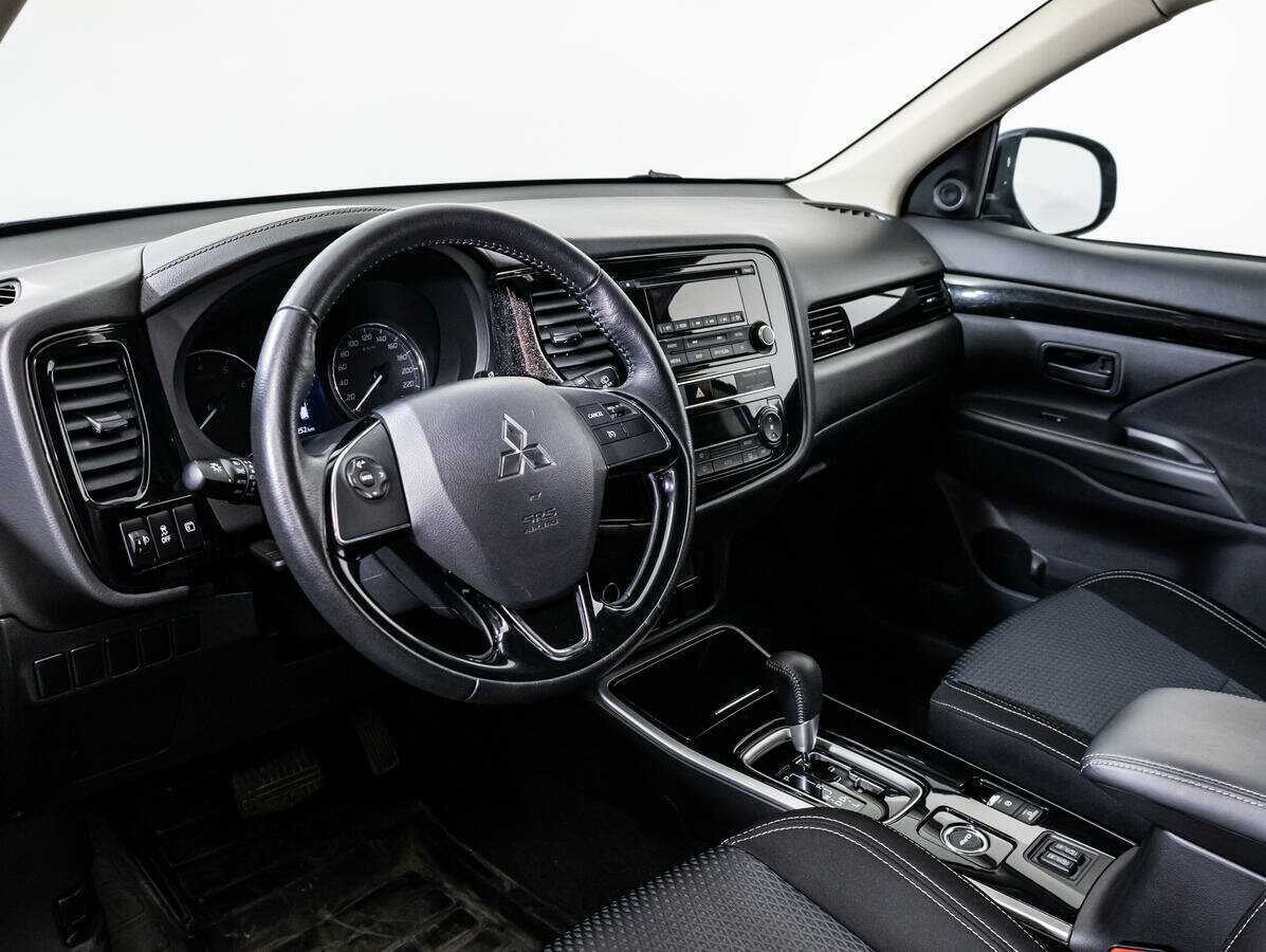 Mitsubishi Outlander 2019 года с пробегом. Фото: #8