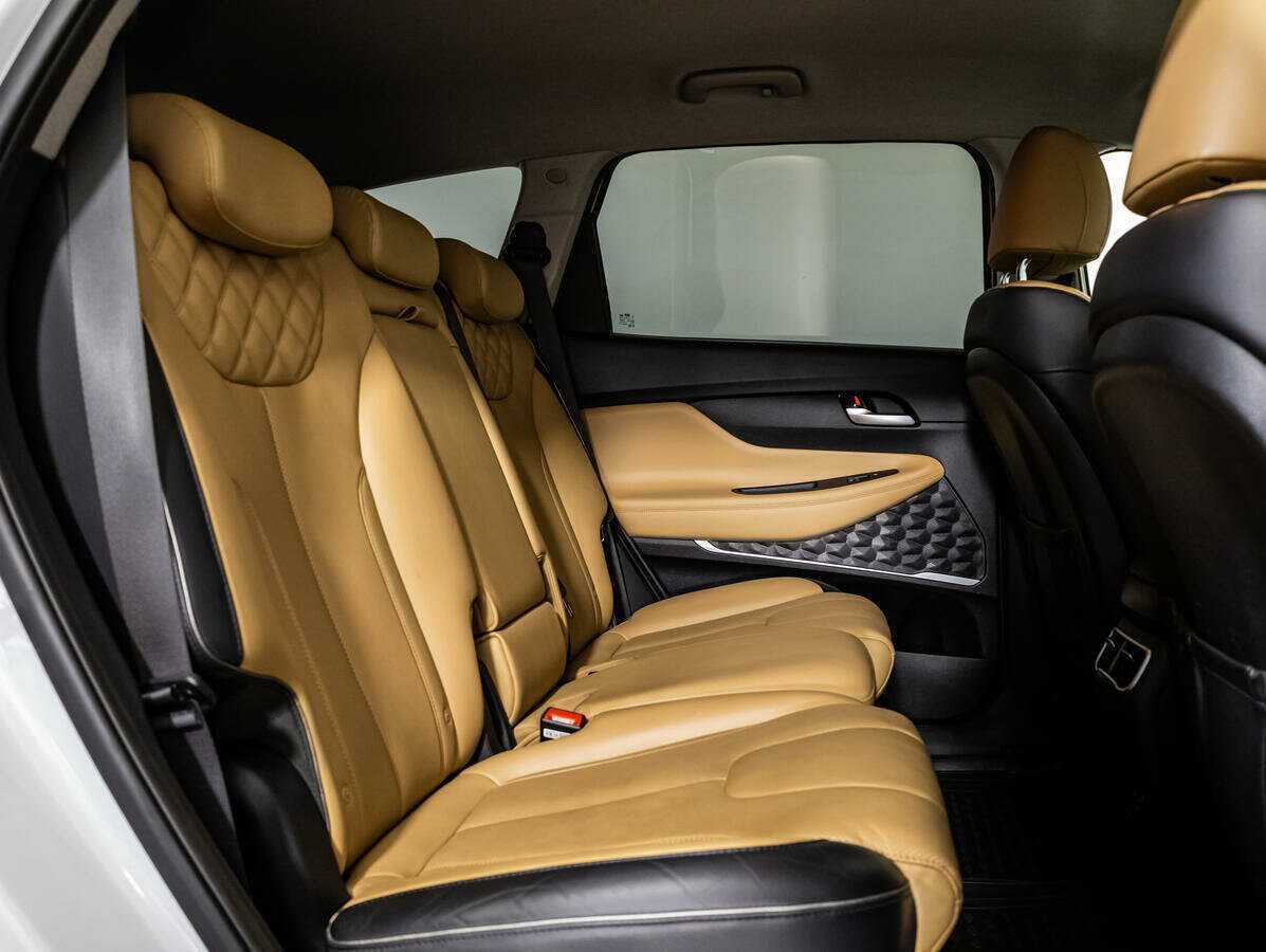 Hyundai Santa Fe 2021 года с пробегом. Фото: #9