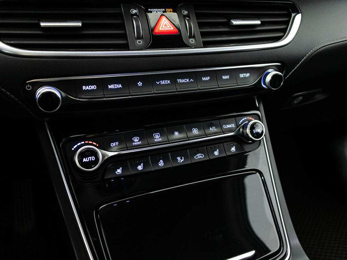 Hyundai Grandeur 2018 года с пробегом. Фото: #16