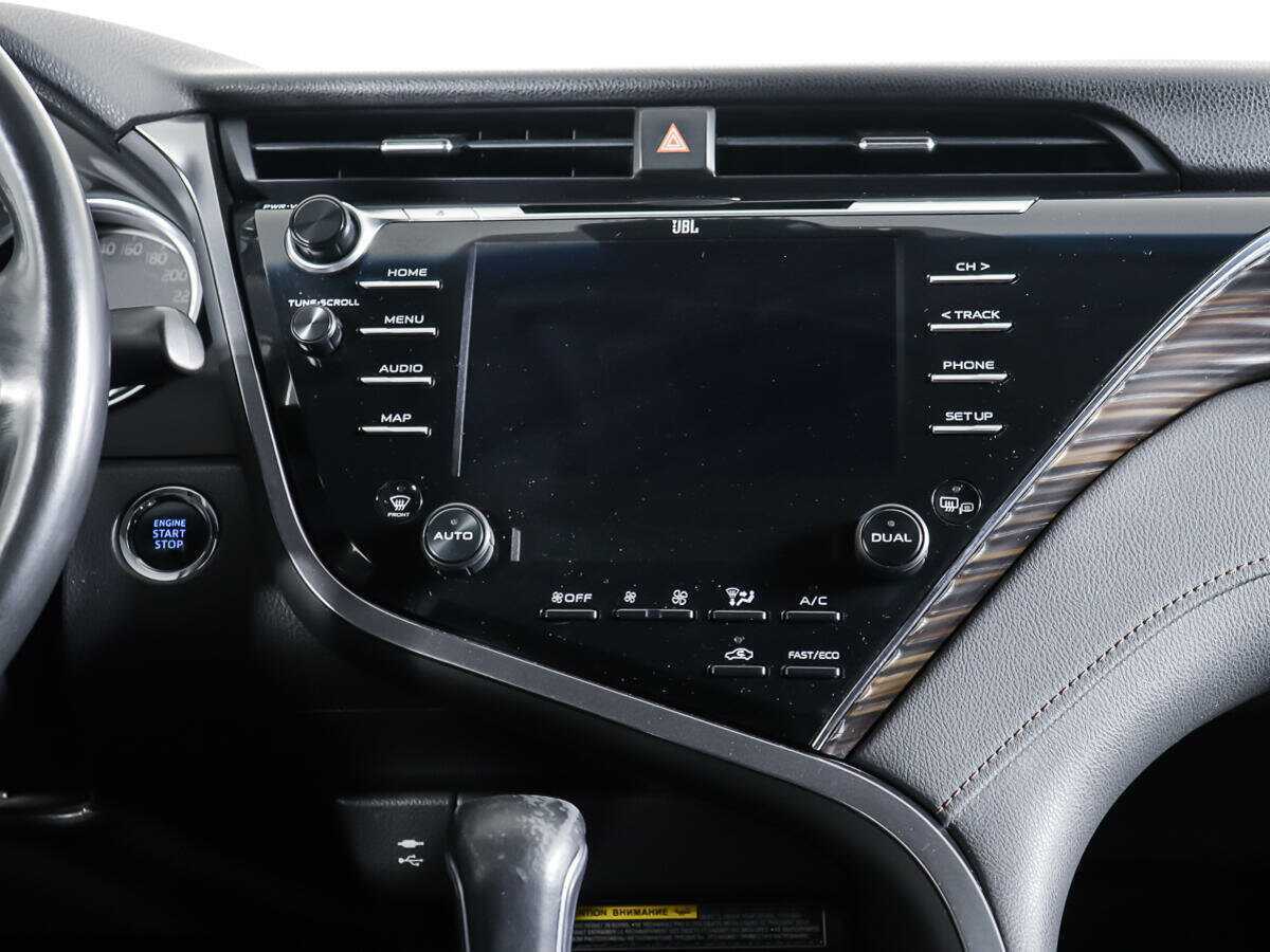 Toyota Camry 2018 года с пробегом. Фото: #11