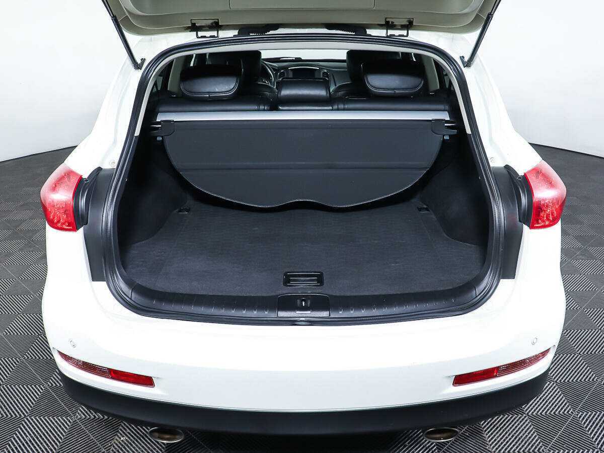 Infiniti QX50 2013 года с пробегом. Фото: #9