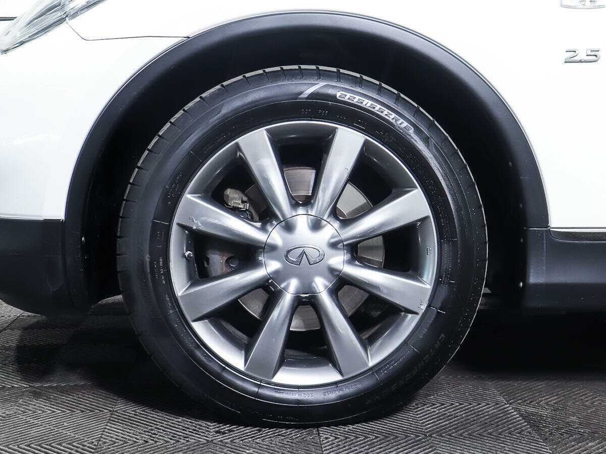 Infiniti QX50 2013 года с пробегом. Фото: #24