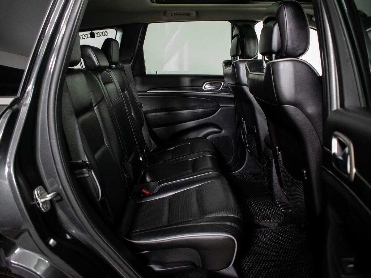 Jeep Grand Cherokee 2011 года с пробегом. Фото: #9