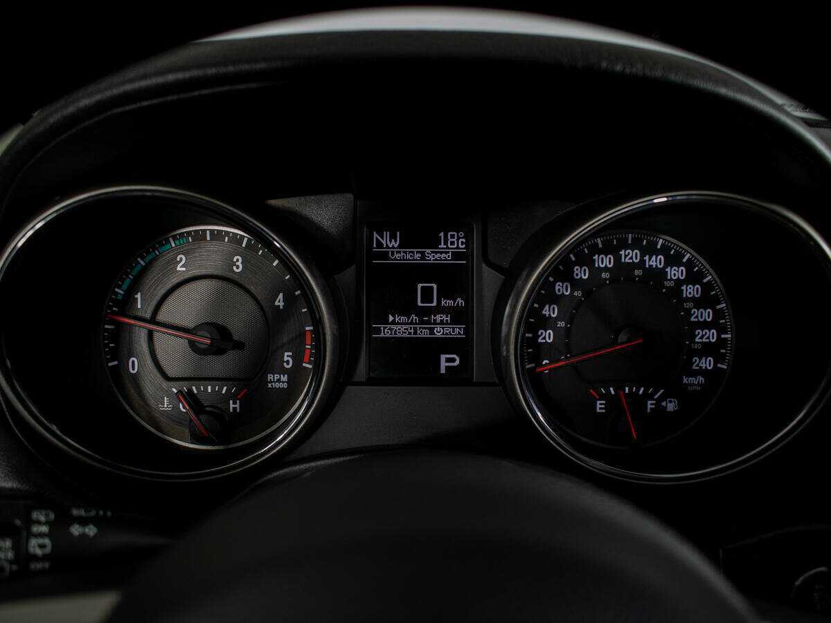 Jeep Grand Cherokee 2011 года с пробегом. Фото: #11