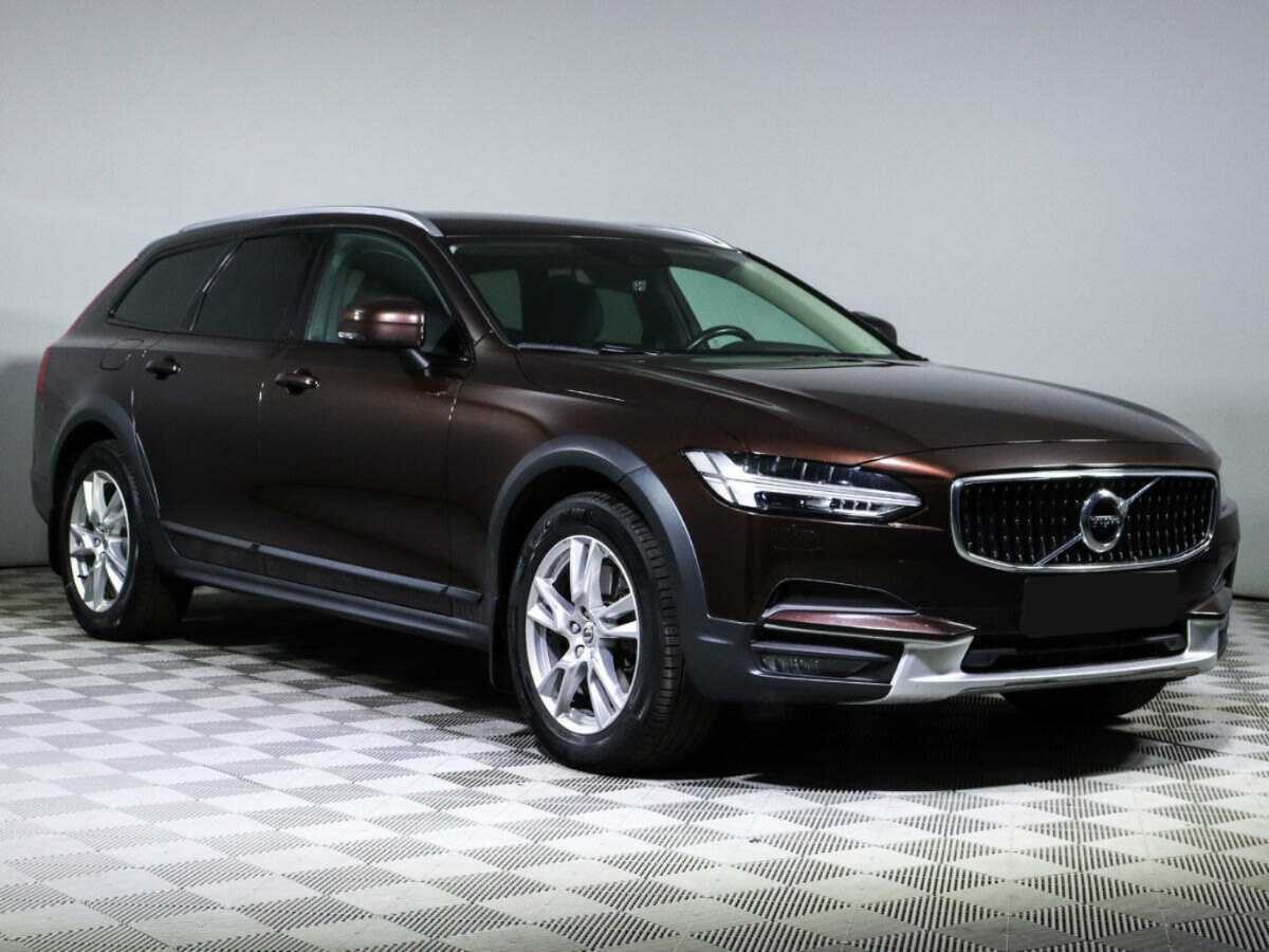 Volvo V90 Cross Country 2018 года с пробегом. Фото: #2