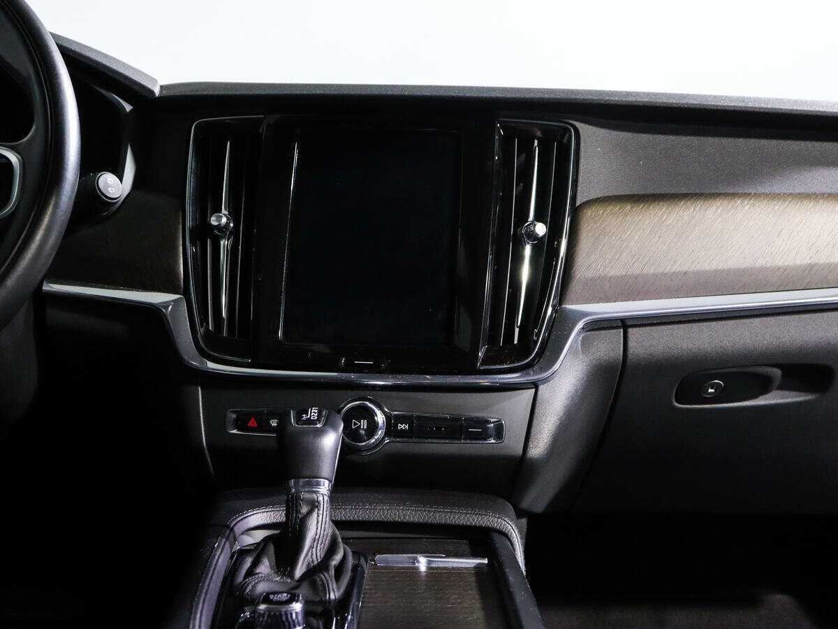 Volvo V90 Cross Country 2018 года с пробегом. Фото: #10