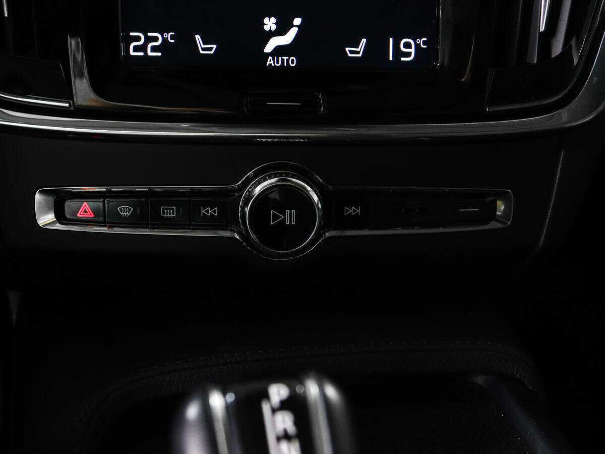 Volvo V90 Cross Country 2018 года с пробегом. Фото: #15