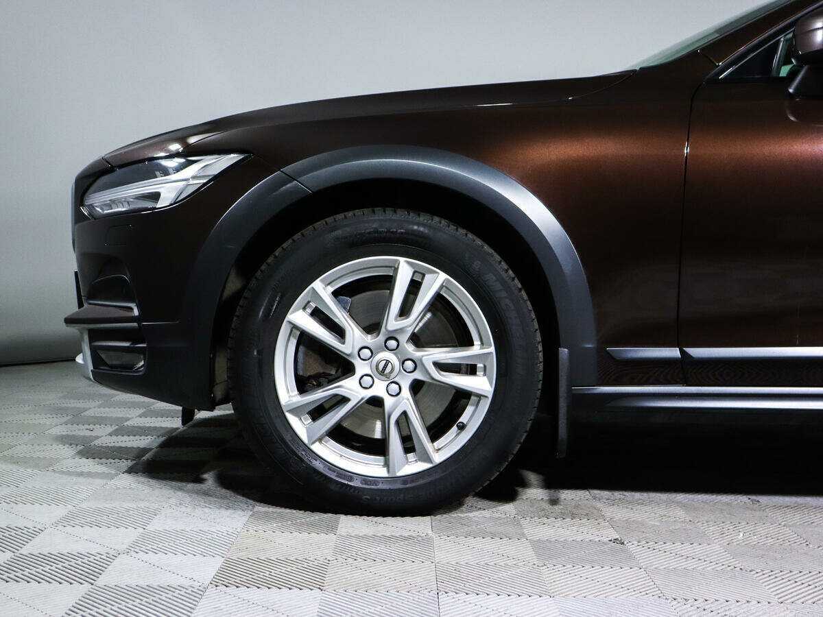Volvo V90 Cross Country 2018 года с пробегом. Фото: #18