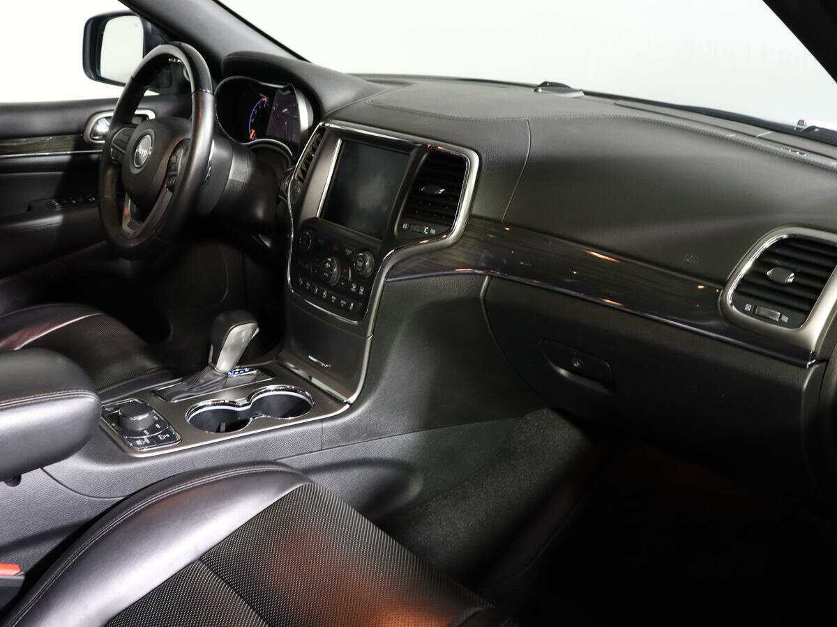 Jeep Grand Cherokee 2018 года с пробегом. Фото: #6