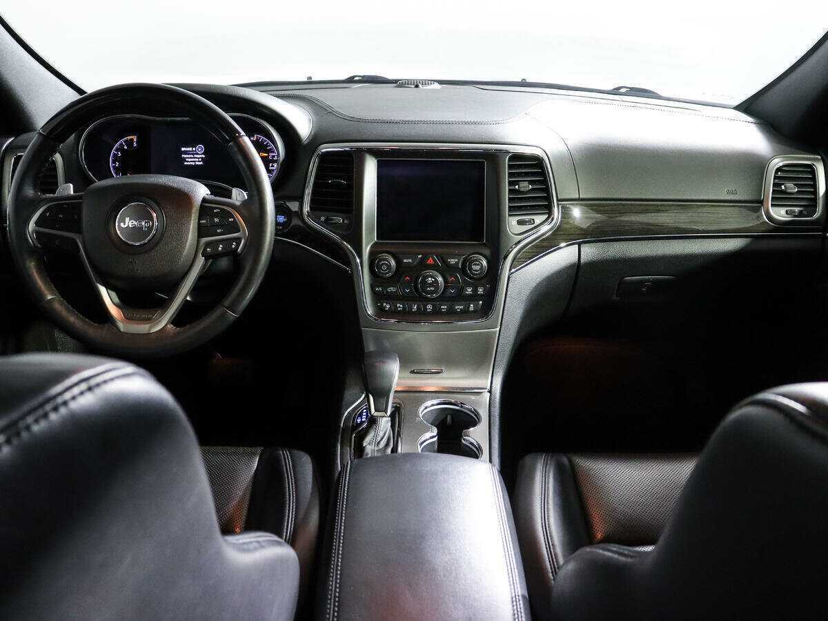 Jeep Grand Cherokee 2018 года с пробегом. Фото: #9