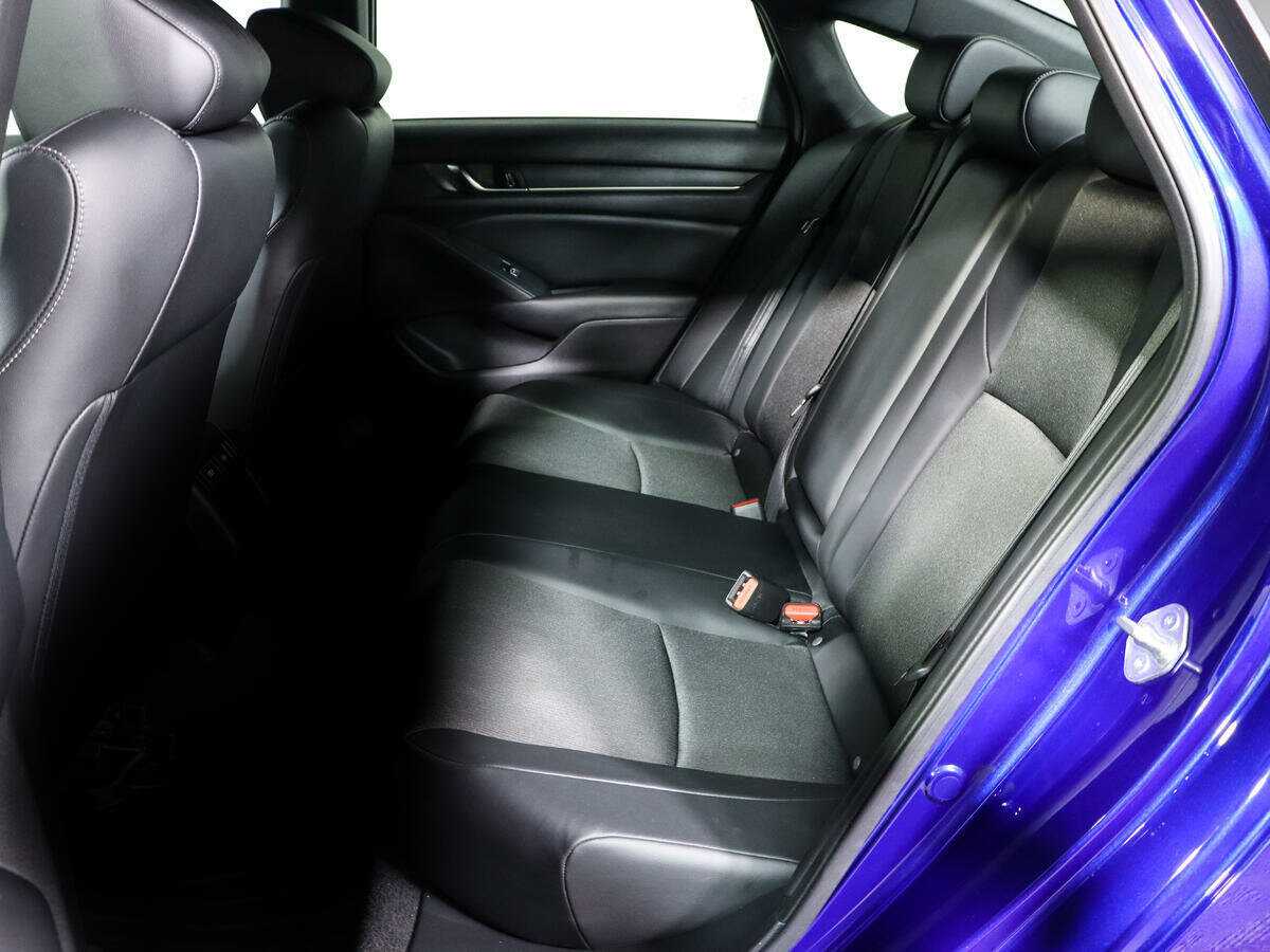Honda Accord 2022 года с пробегом. Фото: #6