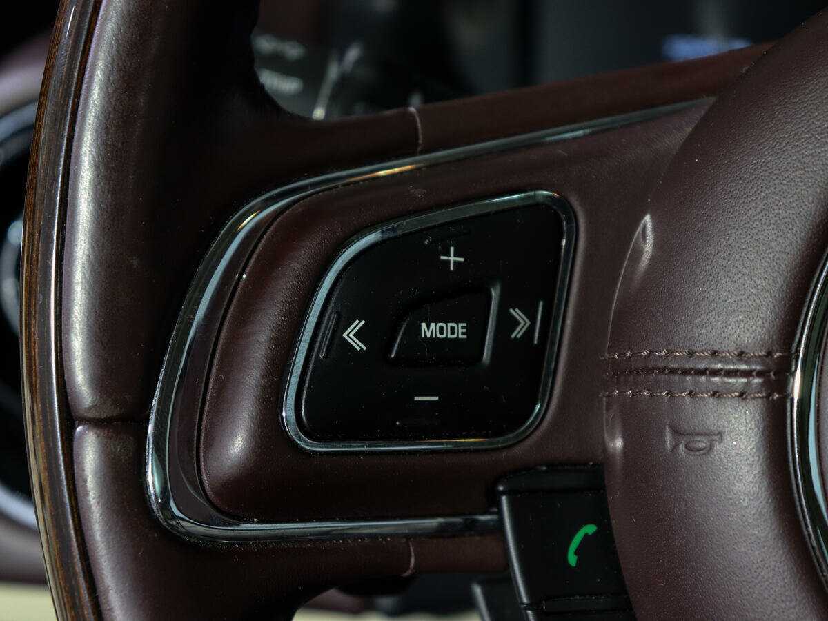 Jaguar XJ 2014 года с пробегом. Фото: #29