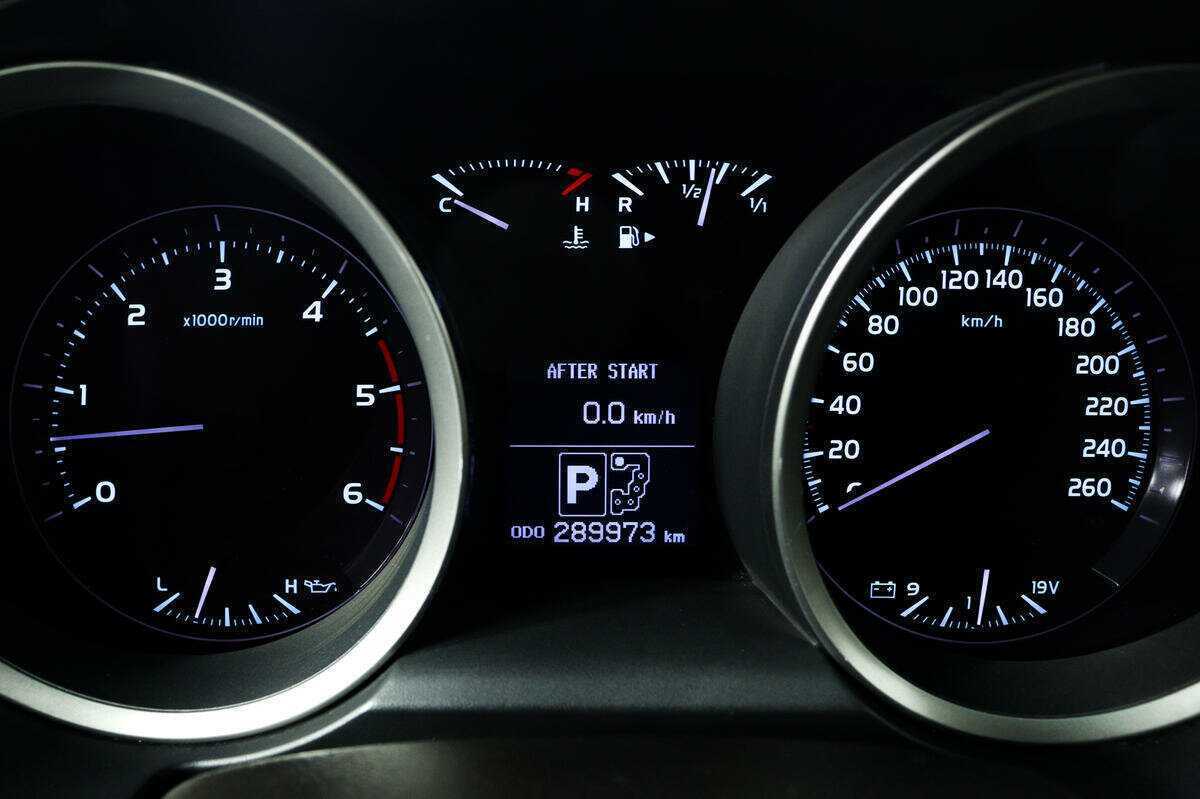 Toyota Land Cruiser 2011 года с пробегом. Фото: #9