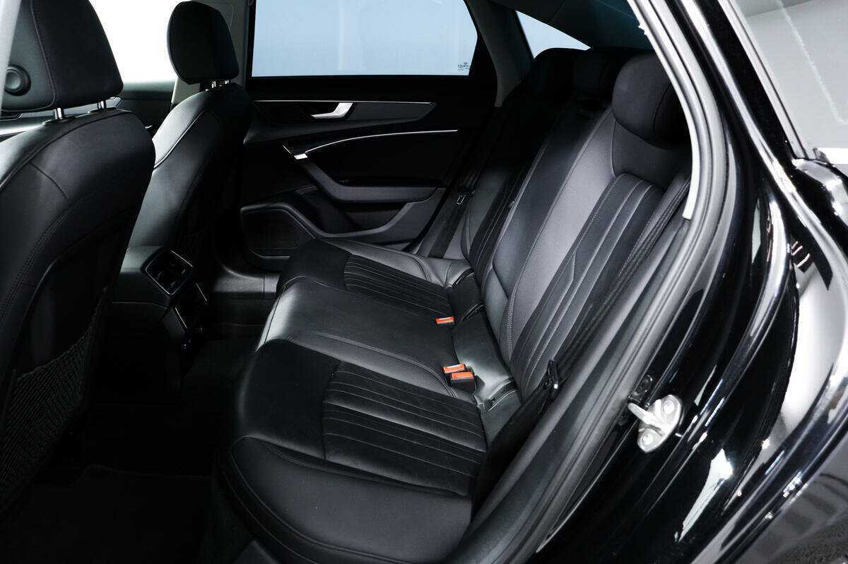 Audi A6 2019 года с пробегом. Фото: #11