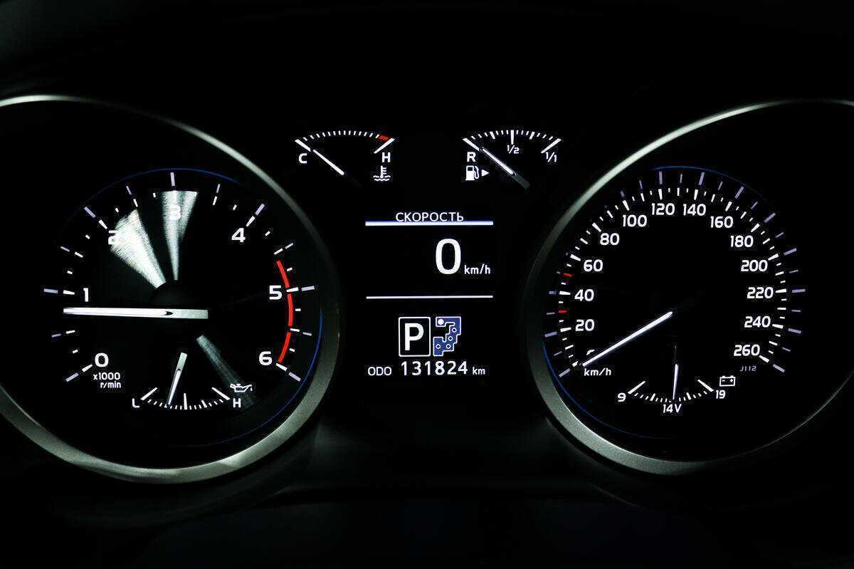 Toyota Land Cruiser 2012 года с пробегом. Фото: #9