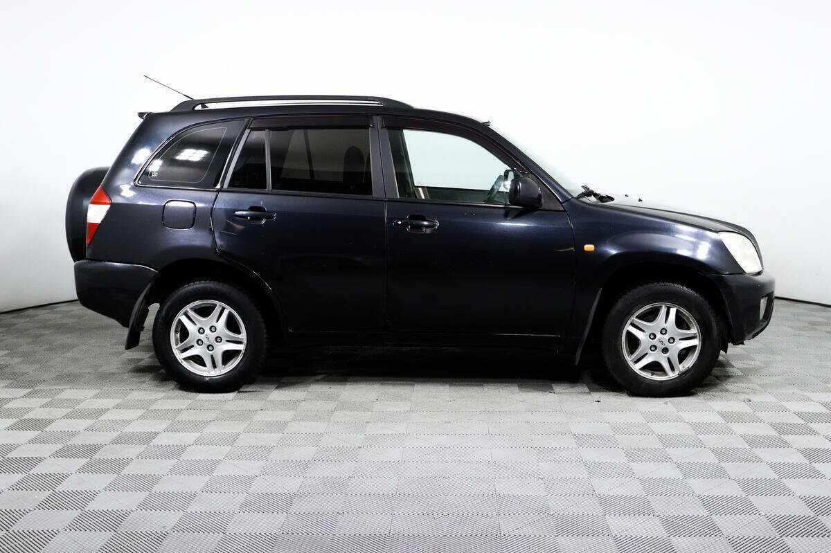 Chery Tiggo (T11) 2010 года с пробегом. Фото: #3