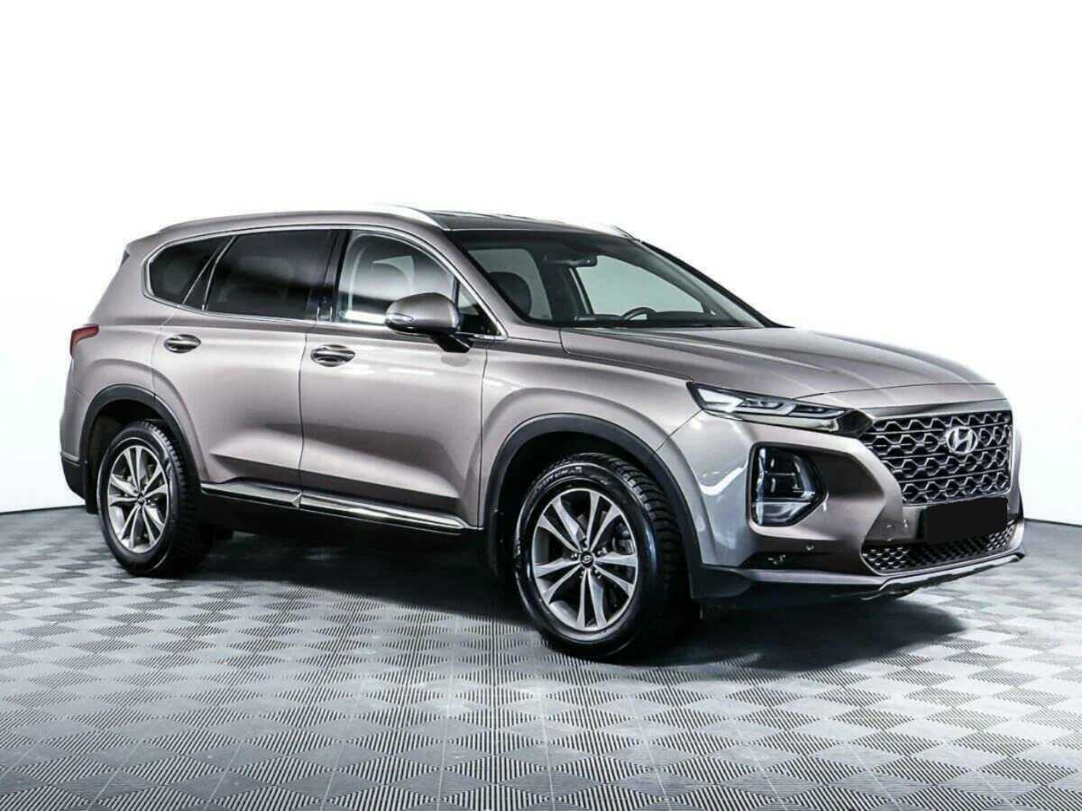 Hyundai Santa Fe 2019 года с пробегом. Фото: #2