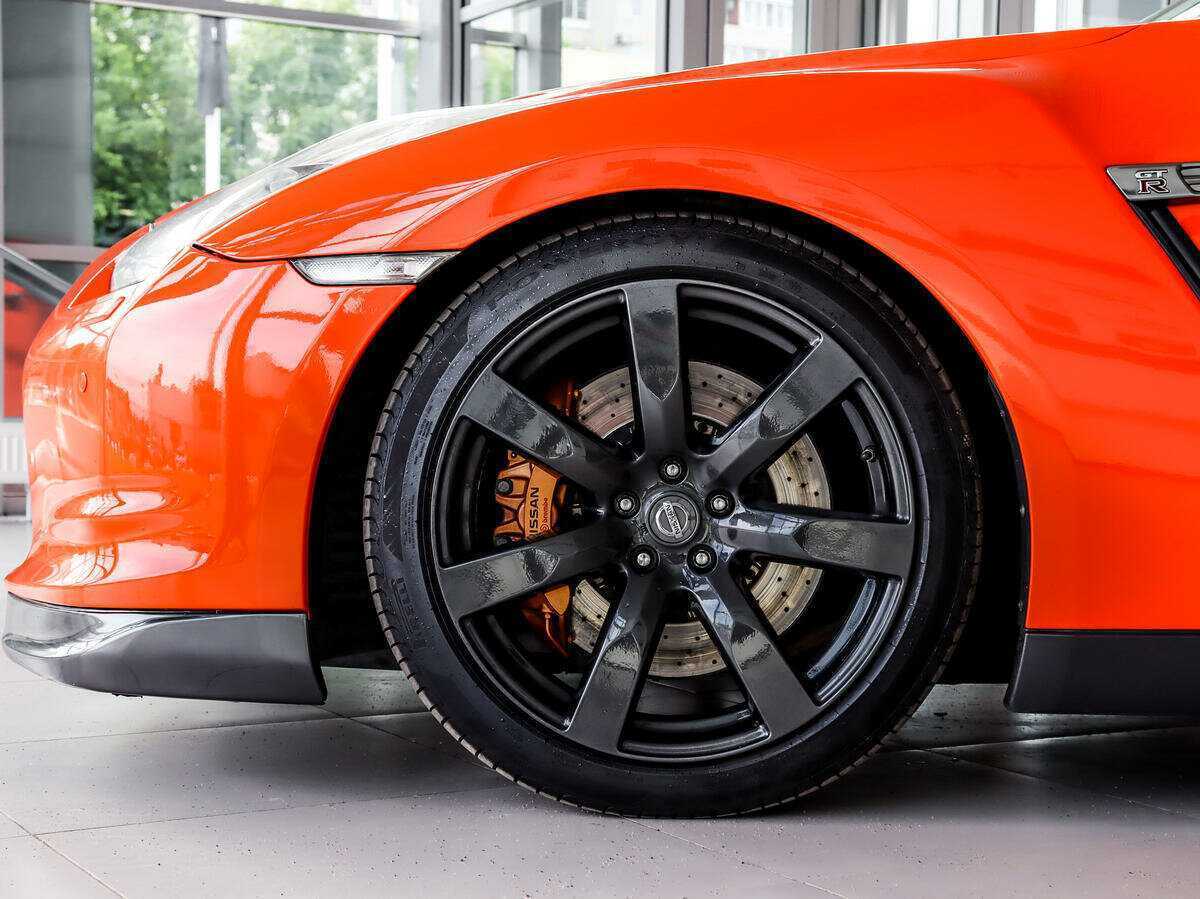 Nissan GT-R 2010 года с пробегом. Фото: #7