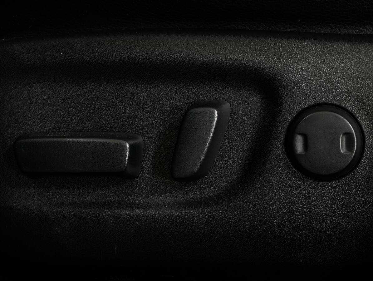 Toyota RAV4 2016 года с пробегом. Фото: #15