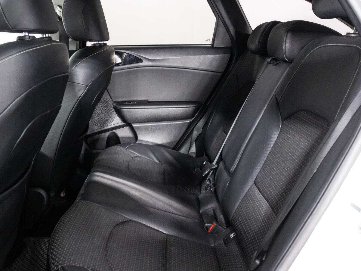 Б/У Киа Сид 2019 года. Фото: #9