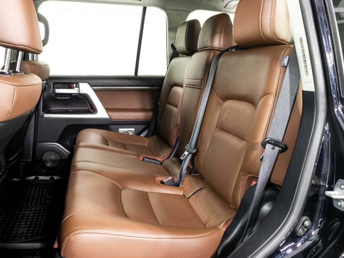 Toyota Land Cruiser 2016 года с пробегом. Фото: #8