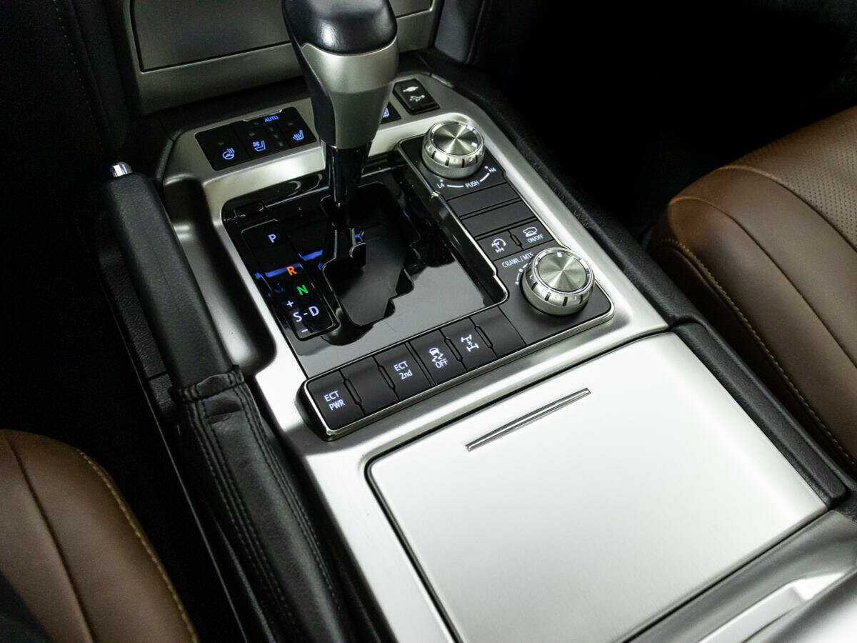 Toyota Land Cruiser 2016 года с пробегом. Фото: #17