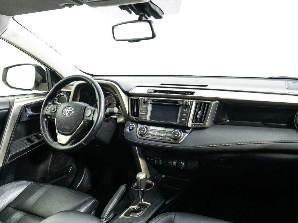 Toyota RAV4 2013 года с пробегом. Фото: #8