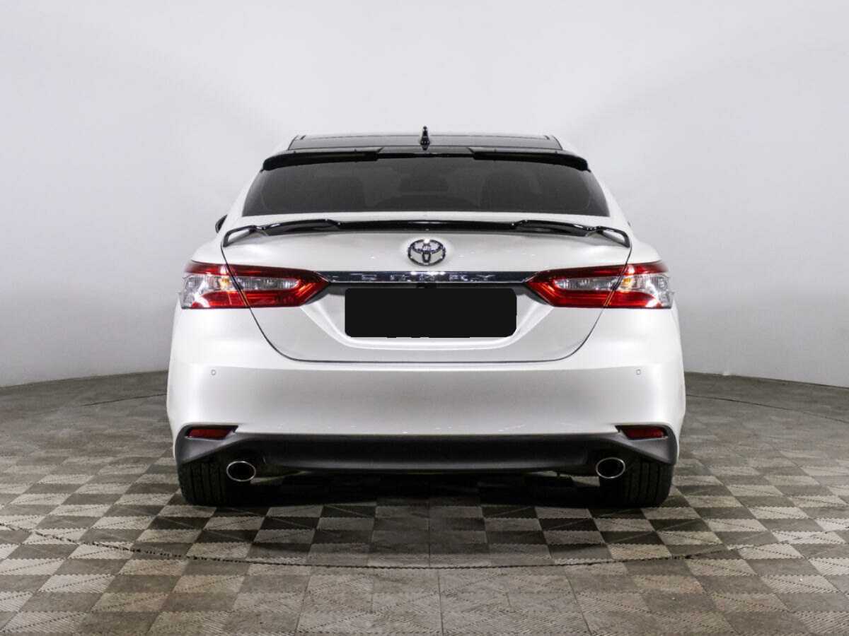 Toyota Camry 2022 года с пробегом. Фото: #5
