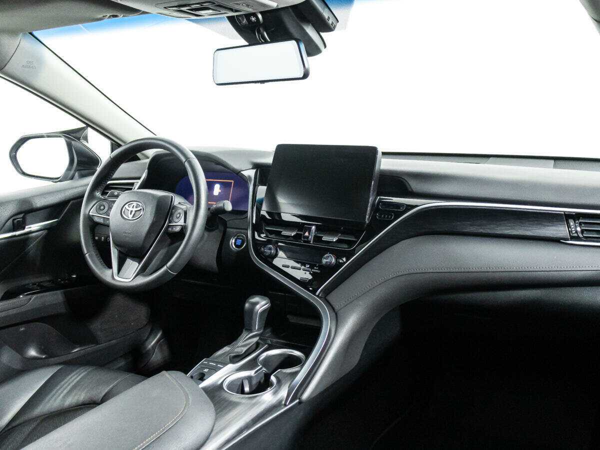Toyota Camry 2022 года с пробегом. Фото: #8