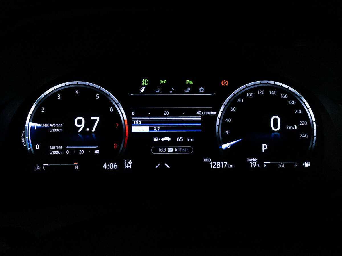 Toyota Camry 2022 года с пробегом. Фото: #11