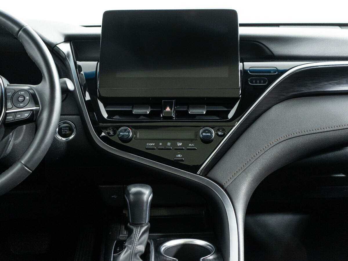 Toyota Camry 2022 года с пробегом. Фото: #13