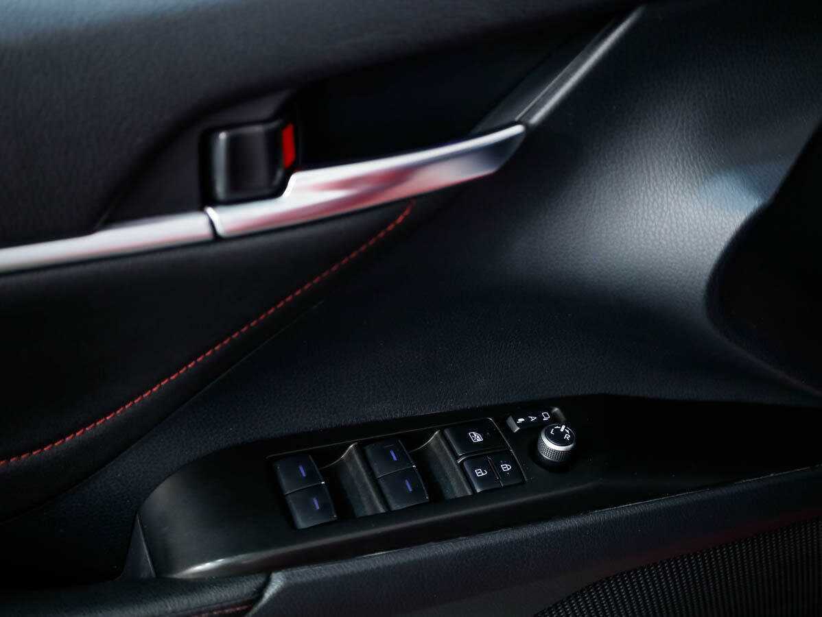 Toyota Camry 2021 года с пробегом. Фото: #14