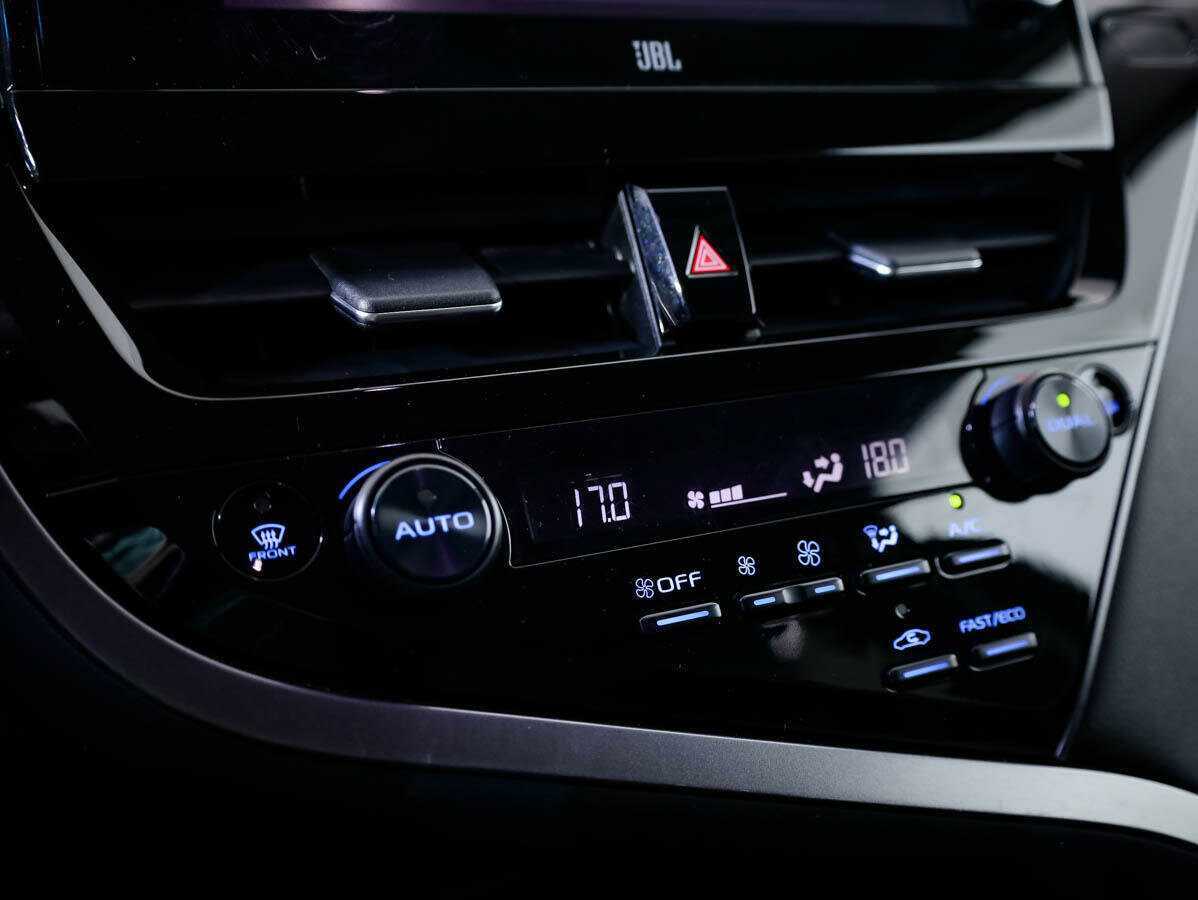 Toyota Camry 2021 года с пробегом. Фото: #20