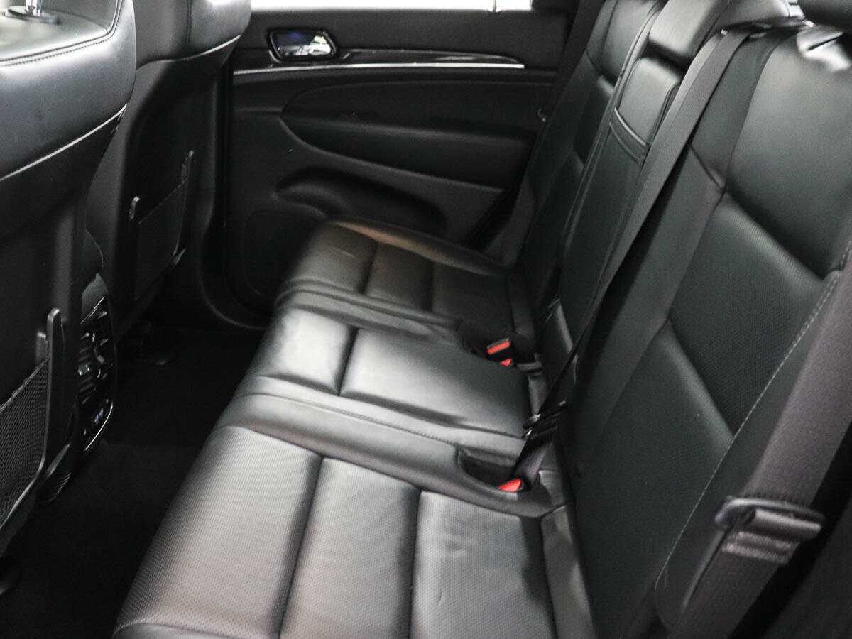 Jeep Grand Cherokee 2021 года с пробегом. Фото: #9