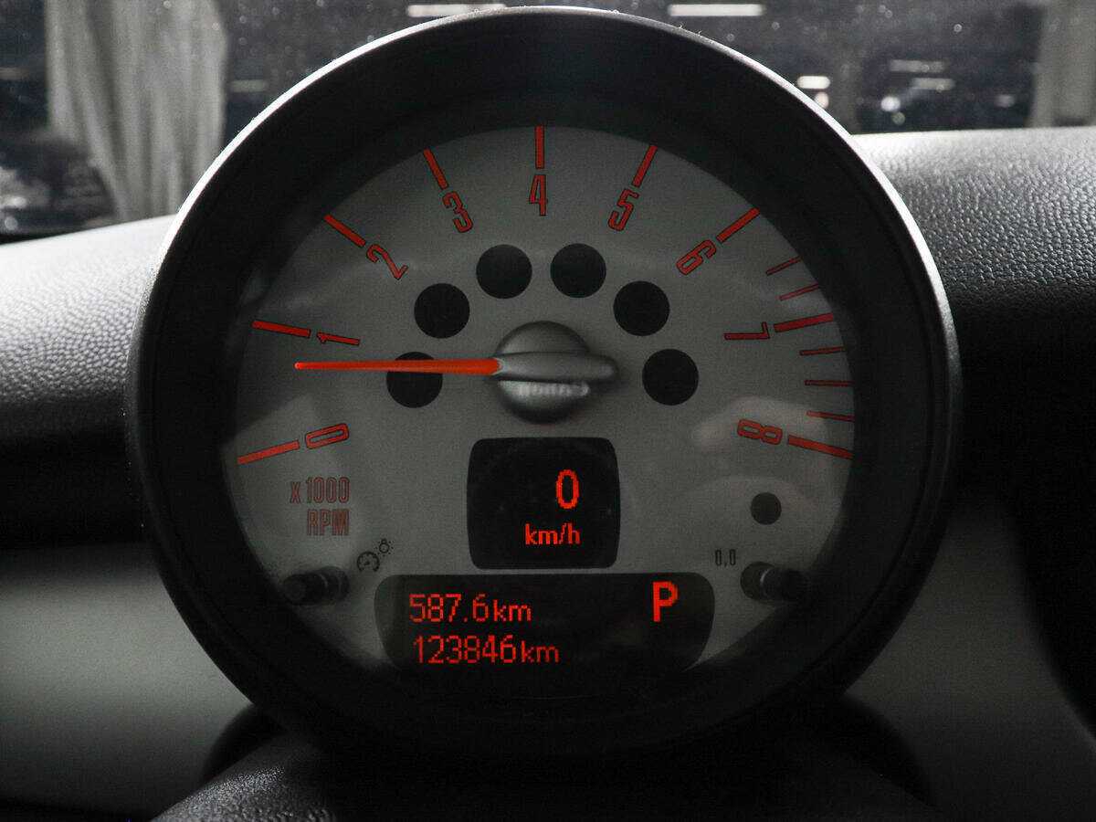 Mini Hatch 2012 года с пробегом. Фото: #10