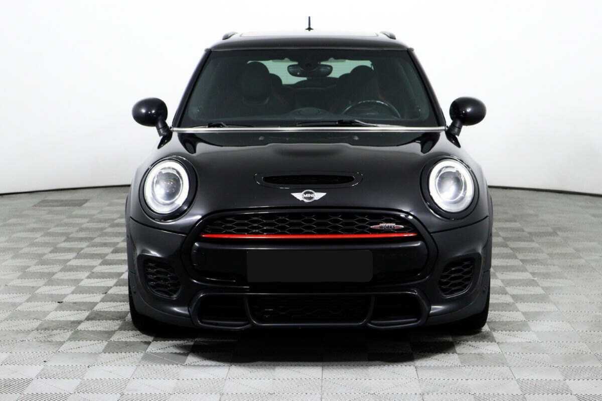 Mini Hatch 2017 года с пробегом. Фото: #1