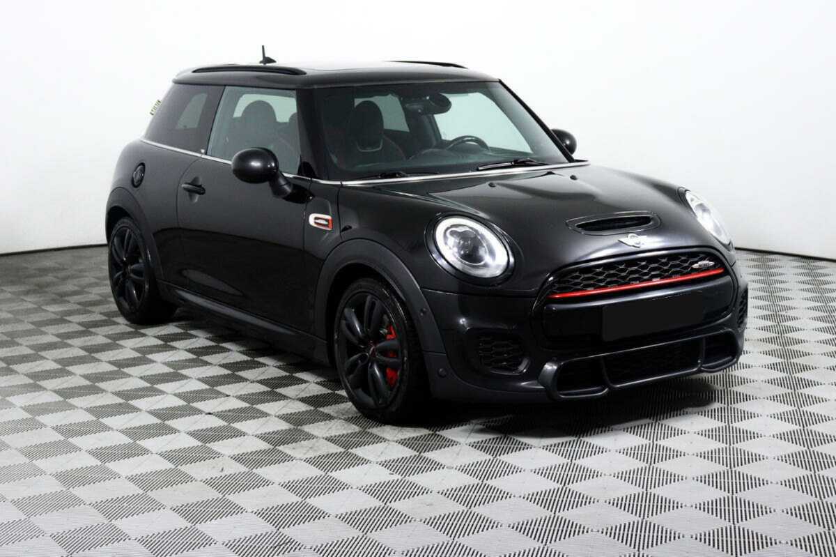 Mini Hatch 2017 года с пробегом. Фото: #2