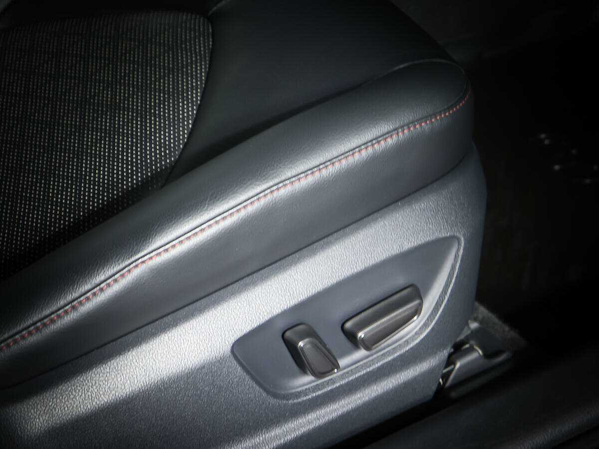 Toyota Camry 2020 года с пробегом. Фото: #15