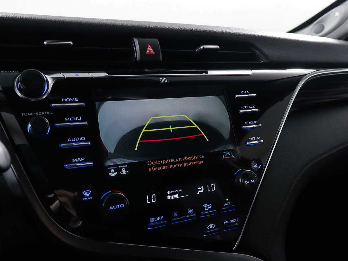 Toyota Camry 2021 года с пробегом. Фото: #18