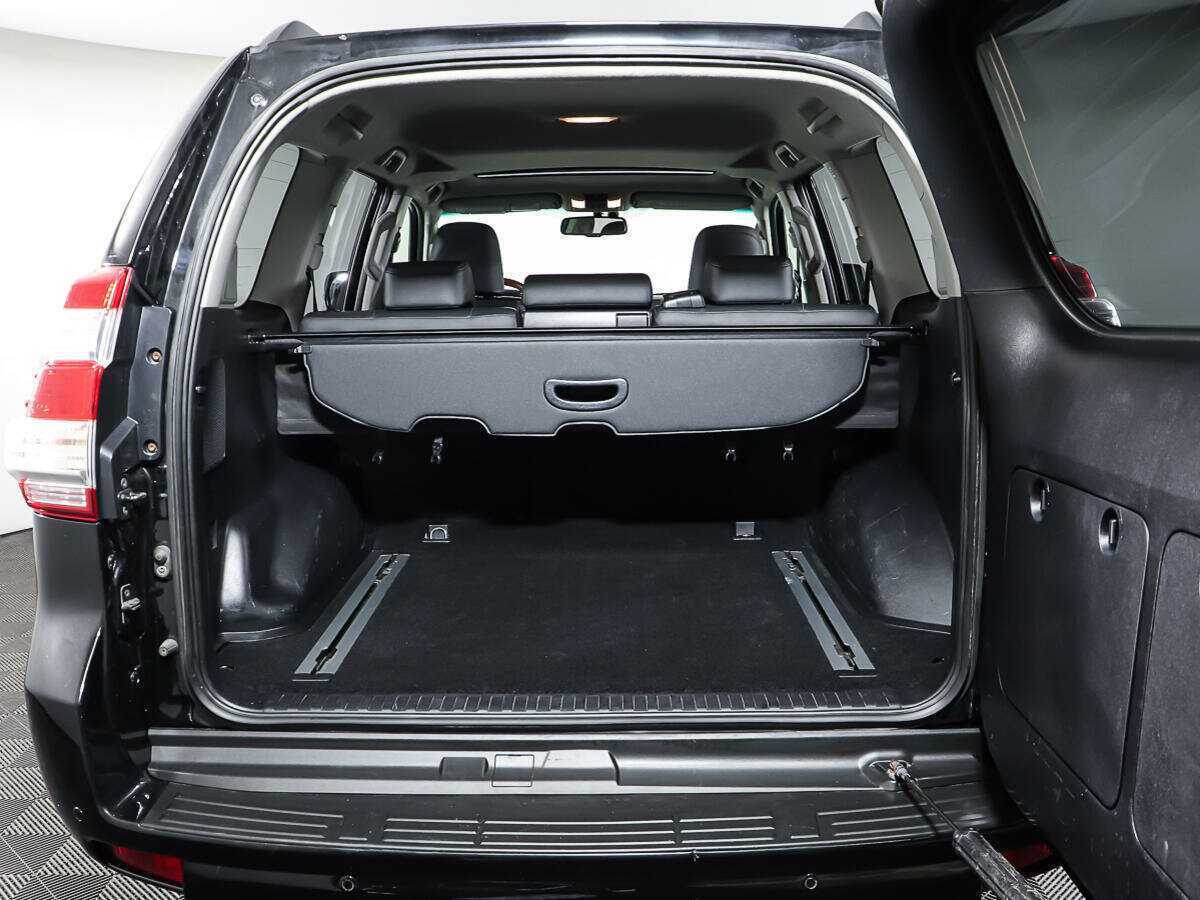 Toyota Land Cruiser Prado 2016 года с пробегом. Фото: #6