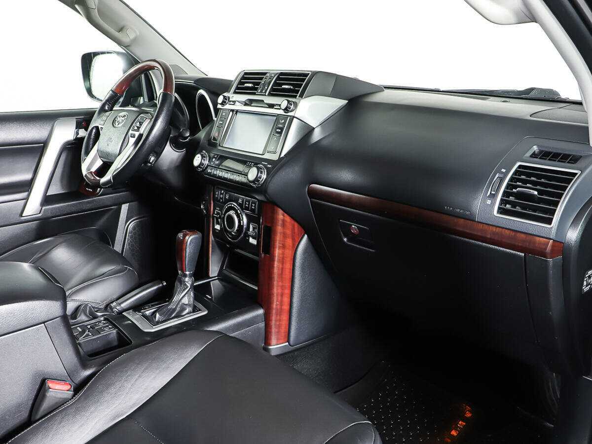 Toyota Land Cruiser Prado 2016 года с пробегом. Фото: #7