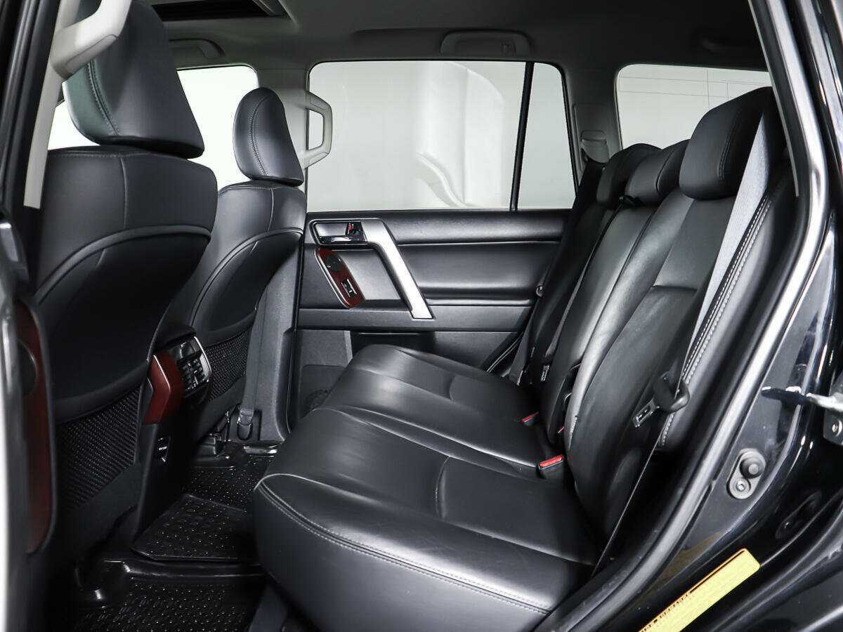 Toyota Land Cruiser Prado 2016 года с пробегом. Фото: #8