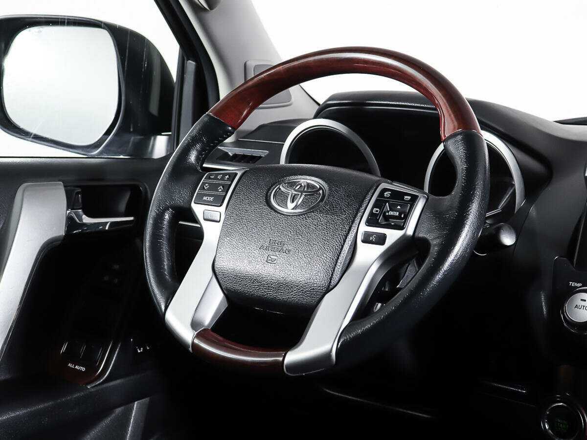 Toyota Land Cruiser Prado 2016 года с пробегом. Фото: #12