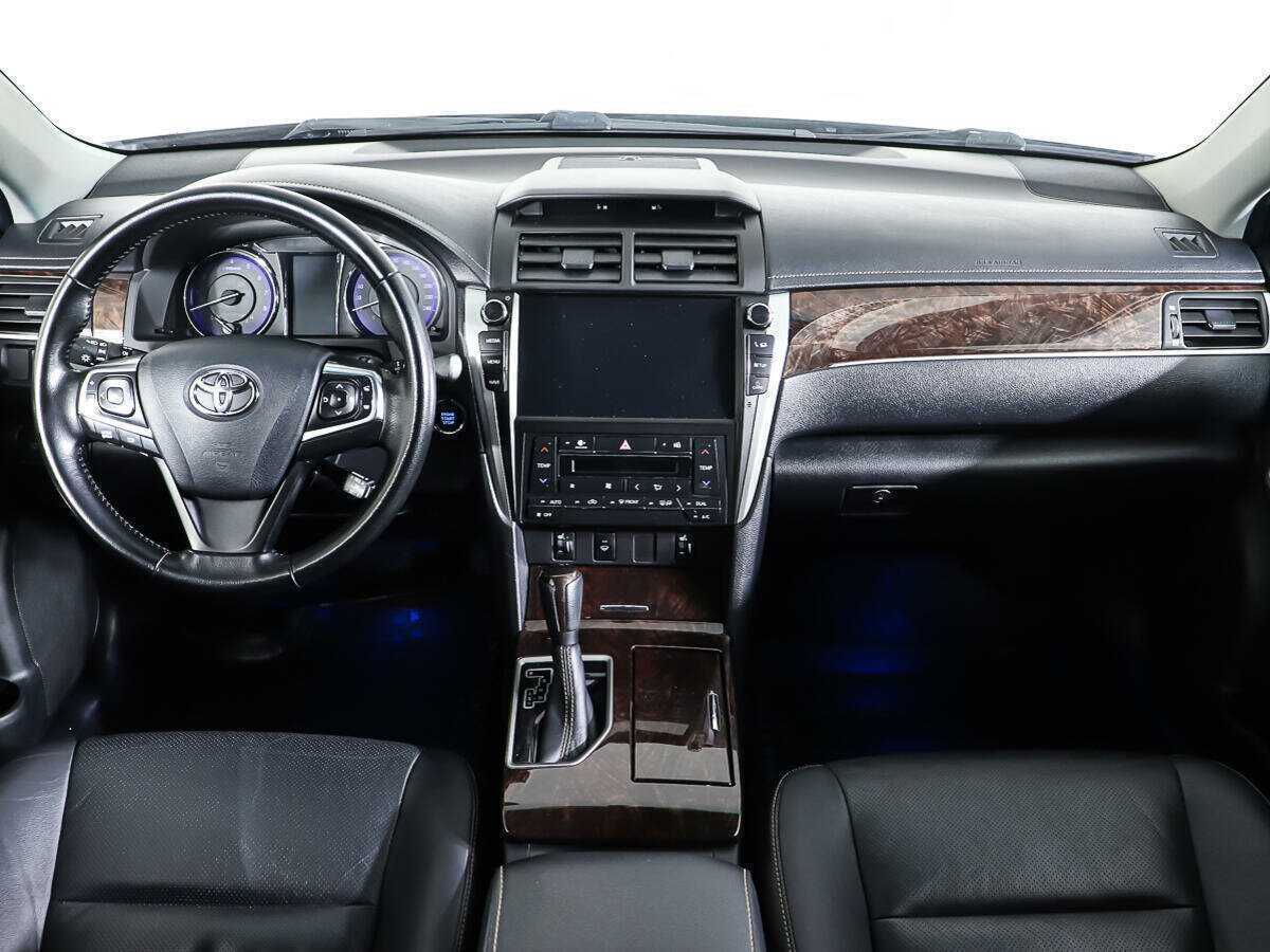 Toyota Camry 2017 года с пробегом. Фото: #12