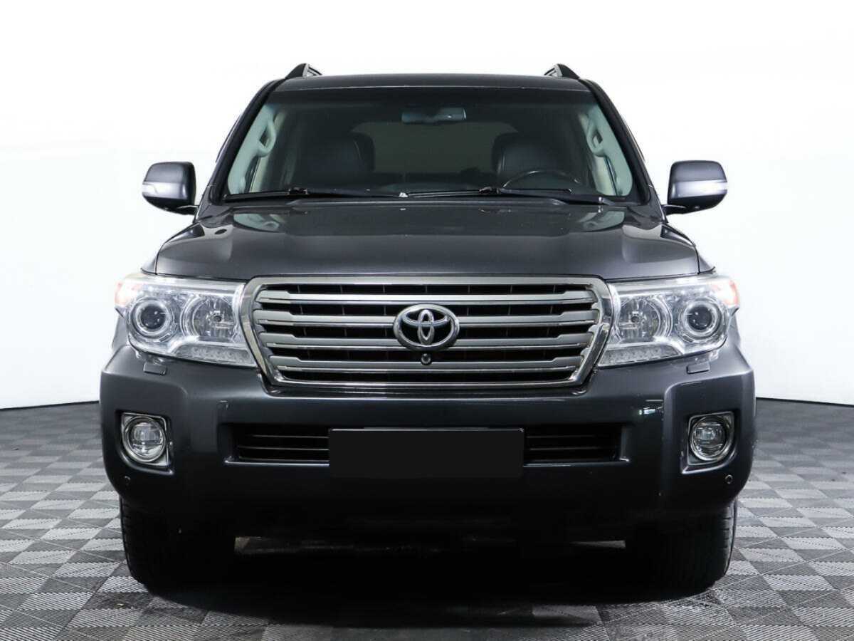 Toyota Land Cruiser 2012 года с пробегом. Фото: #1