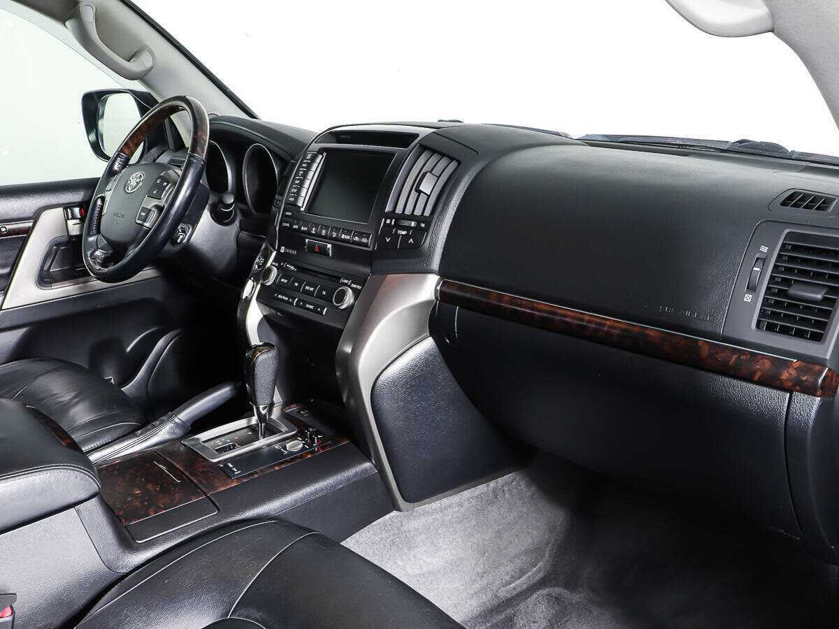 Toyota Land Cruiser 2011 года с пробегом. Фото: #8