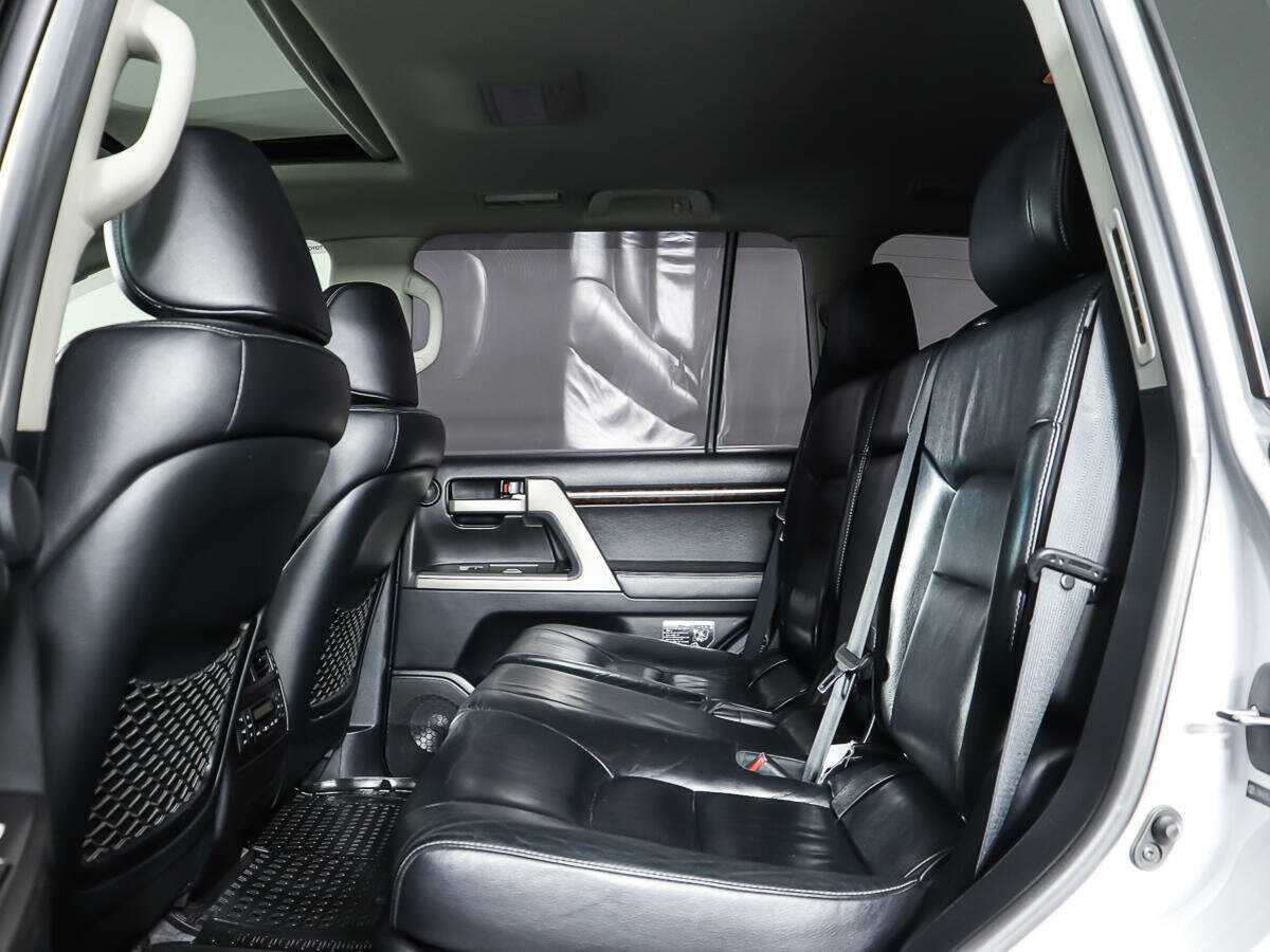 Toyota Land Cruiser 2011 года с пробегом. Фото: #9