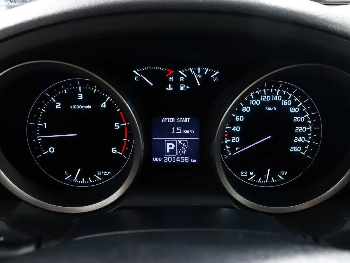 Toyota Land Cruiser 2011 года с пробегом. Фото: #13