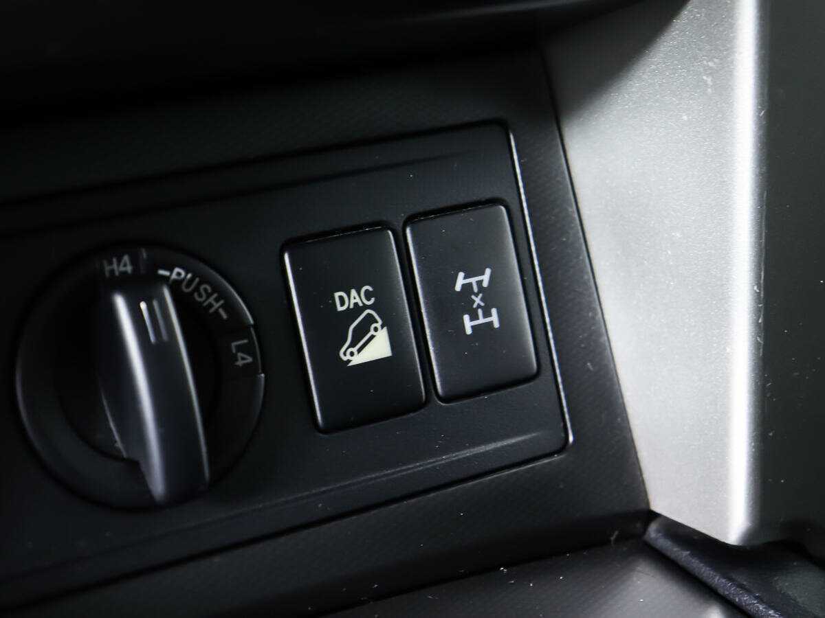 Toyota Land Cruiser Prado 2010 года с пробегом. Фото: #18