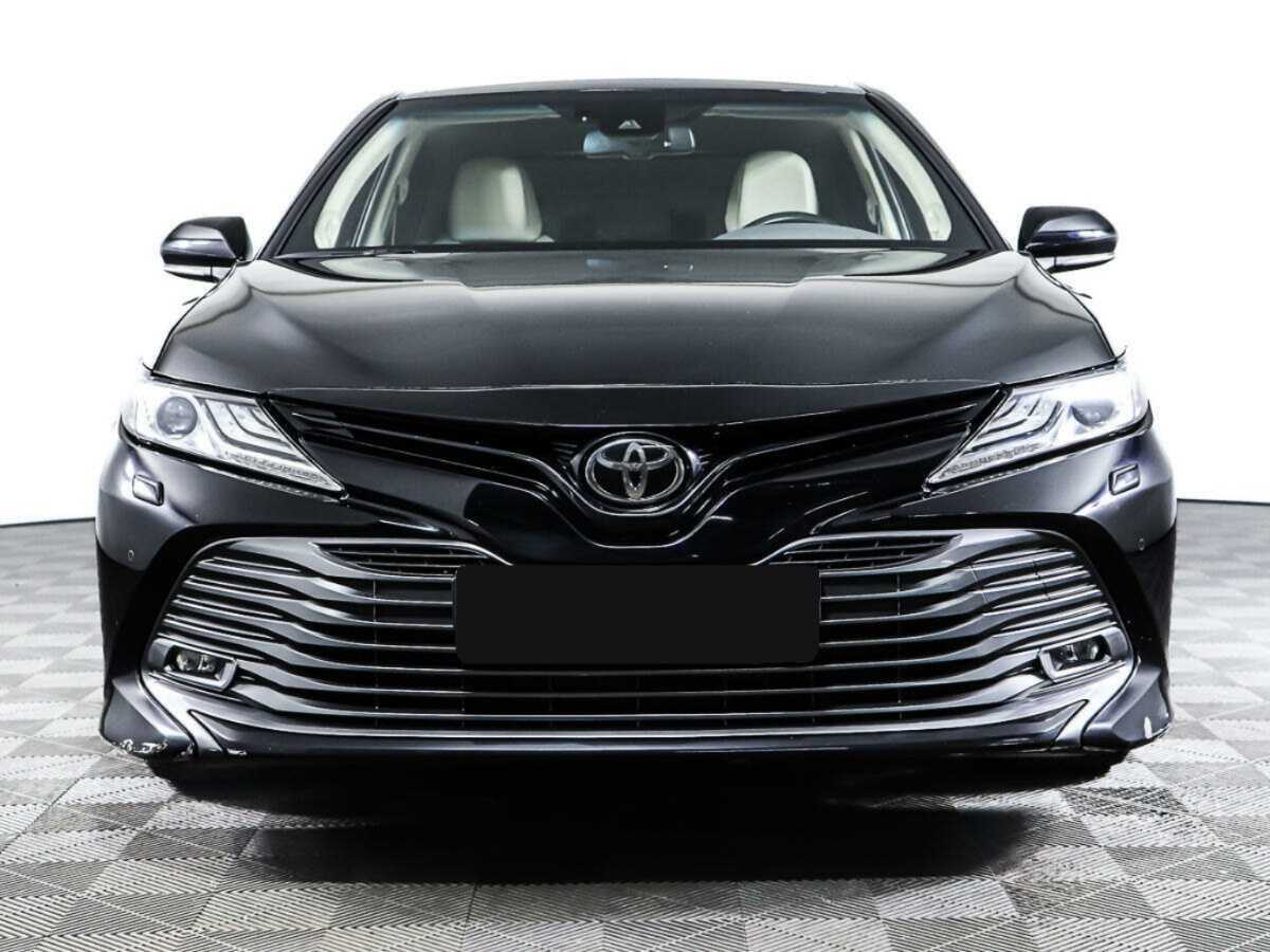 Toyota Camry 2019 года с пробегом. Фото: #1